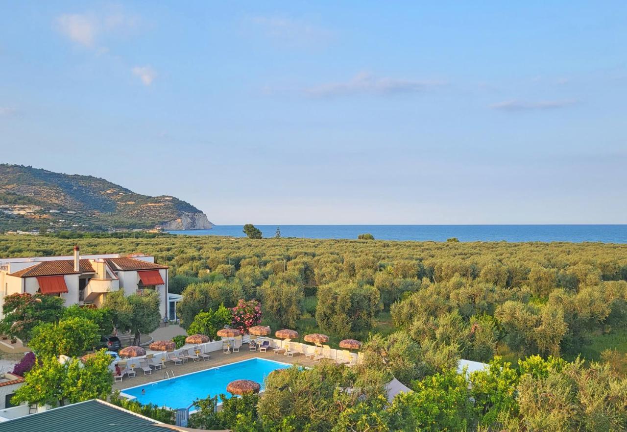 Hotel Residence Torre Del Porto Mattinata Ngoại thất bức ảnh